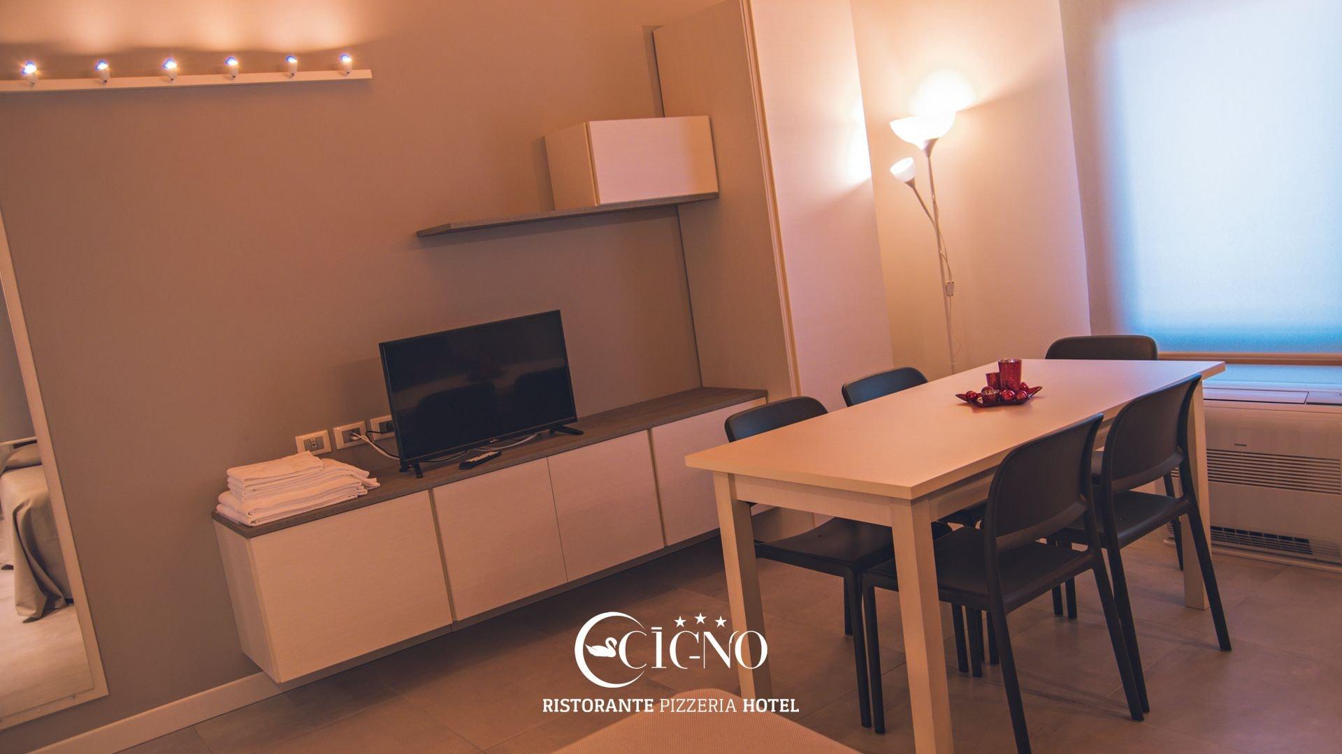 Hotel Ristorante Cigno - Camere And Aparthotel Latisana Εξωτερικό φωτογραφία